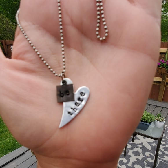 Be there hand stamped heart dangle necklace - Picture 3 of 4